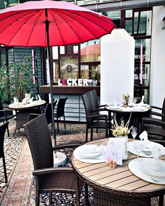 Kuchenbox - Bistro in Der Helenenhalle